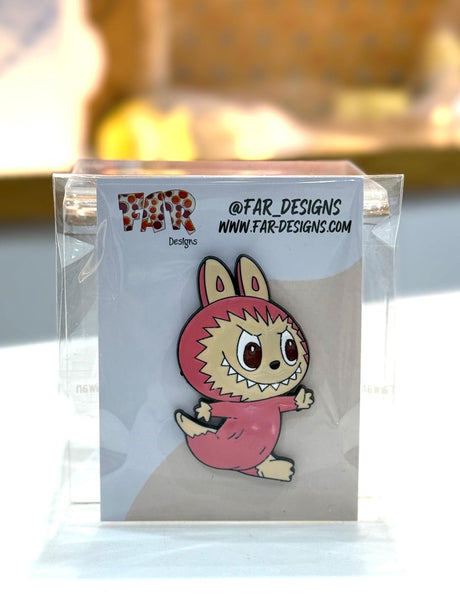 Pin - pink labubu بروش