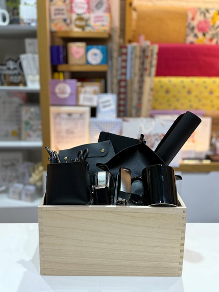 Office Black set - طقم المكتب الاسود